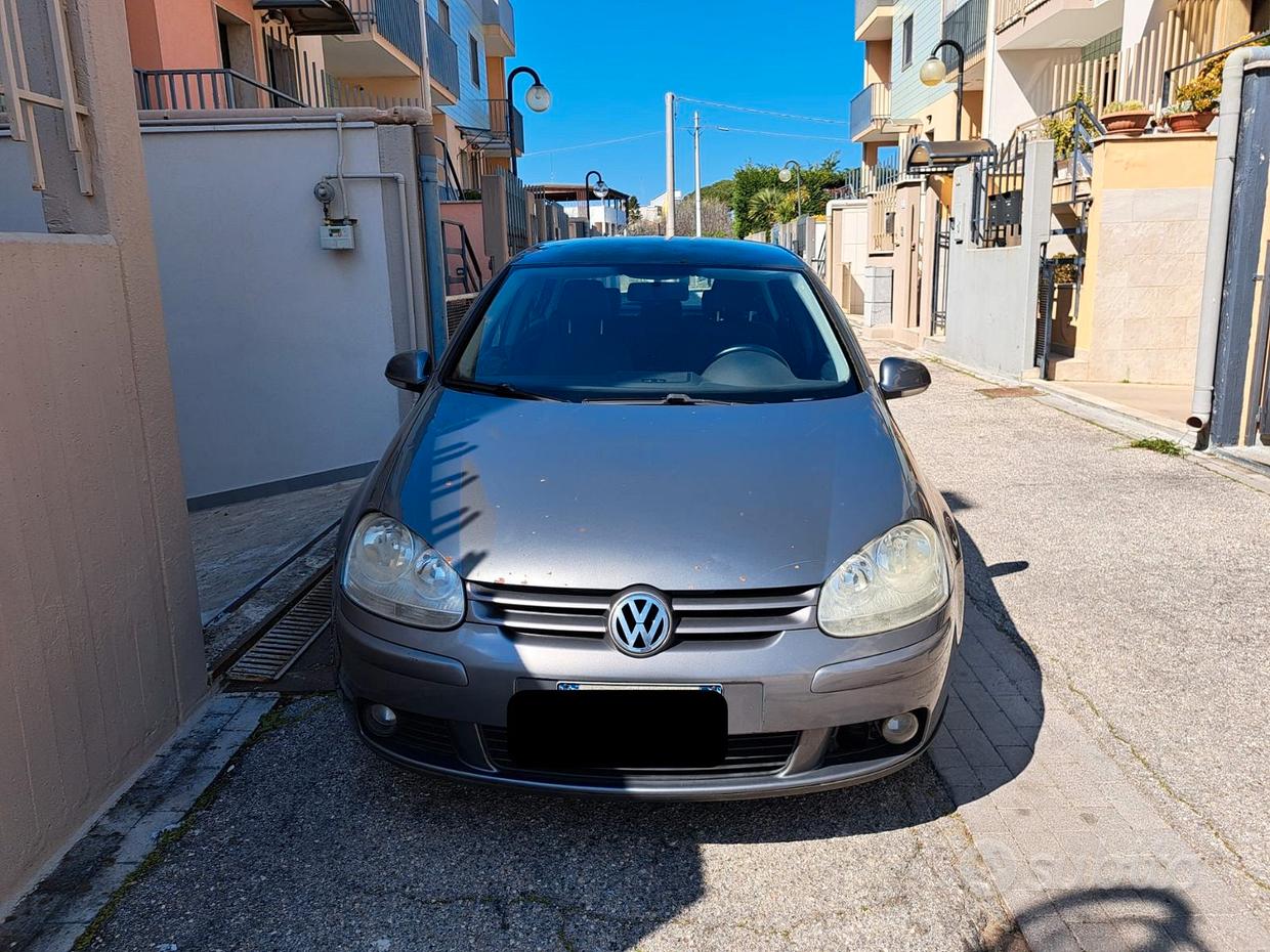 VOLKSWAGEN Golf 5ª serie