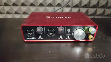 Focusrite 2i2 scheda audio