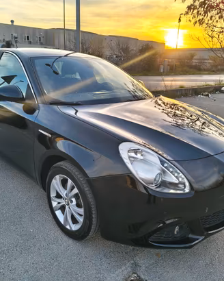 Alfa Romeo Giulietta 1.6 JTDM-2 105 CV Distinctiv