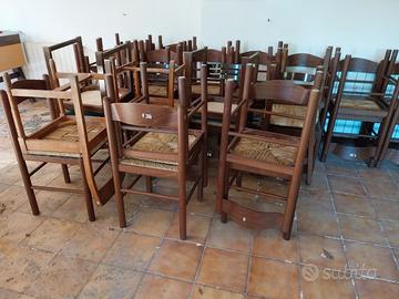 48 SEDIE  legno massello e paglia. Uso ristorante