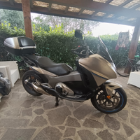 Honda integra 750s 2016