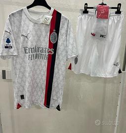 Kit completo Milan  2023/2024