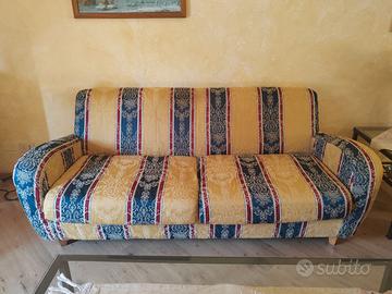 Divano 2 posti