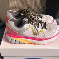 Scarpe MBT molto ammortizzate running 40,5 donna