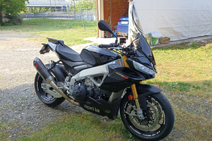 Aprilia tuono facorty V 4