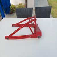 forcellone rosso Guzzi v 11 