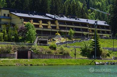 POSTO AUTO A PINZOLO