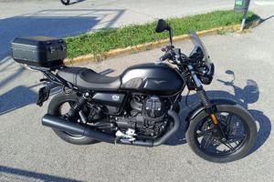 Moto Guzzi V7 Stone - 2023