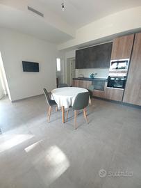 Rifinitissimo appartamento in villa arredato