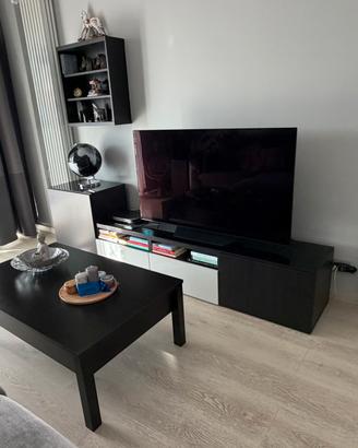 Sala soggiorno IKEA BESTÅ + tavolino TRULSTORP