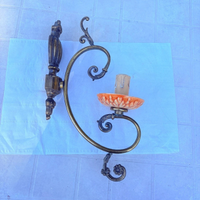 Grande applique vintage in ottone con lume