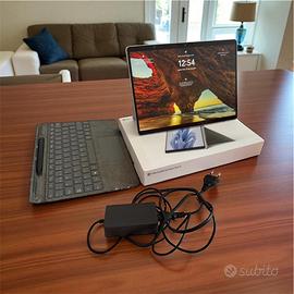 Microsoft surface Pro 9  13” core I5 3.3 Ghz - SSD