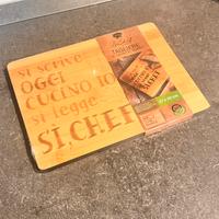 Tagliere in bambù con scritta