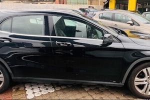 Mercedes-benz GLA 200 d Premium