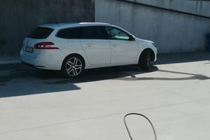 peugeot sw € 10500