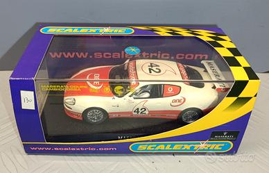 slot car 1: 32 scalextric Maserati gt