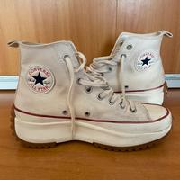 Converse Run Star Hike
