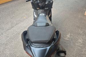 Tmax 560