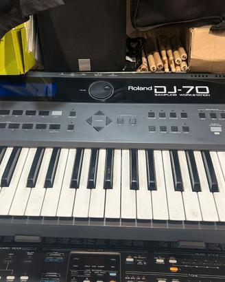 Roland DJ-70 - Digital Sampling workstation