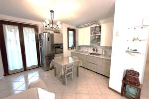 APPARTAMENTO CON AMPIO TERRAZZO ABITABILE e GARAGE