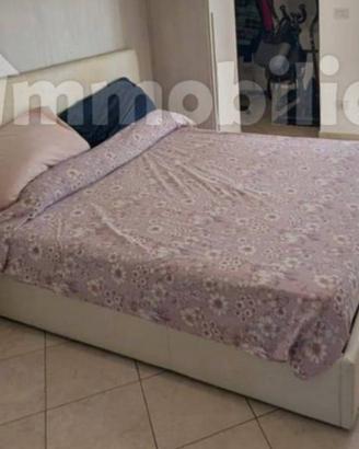 Letto matrimoniale contenitore