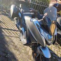 Honda integra 750s