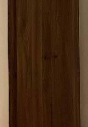 Armadio angolare in legno