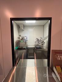 Camera bianca cleanroom