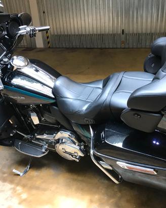 HARLEY-DAVIDSON CVO 1800 Ultra Limited