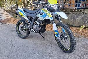 ENDURO UM DSR 125cc*MOT. LC APRILIA