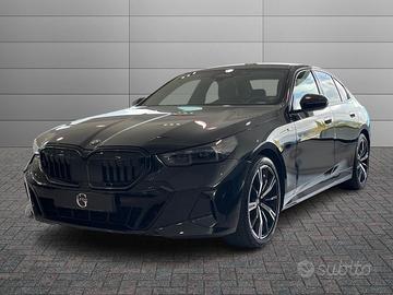 BMW Serie 5 G60 Berlina - 520d 48V xdrive MSport P