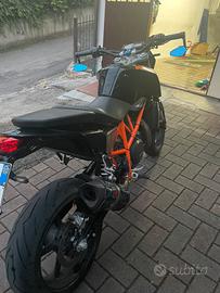 KTM DUKE 690 Depo A2 libretto