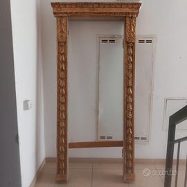portale vecchio dorato