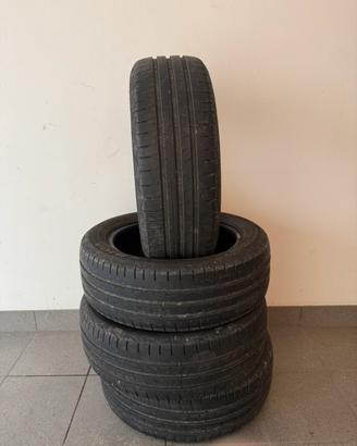 Set pneumatici Estivi