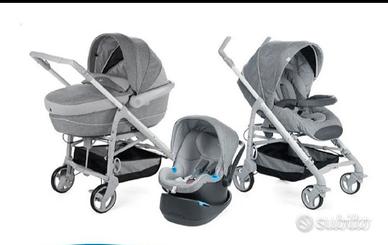 trio love up chicco