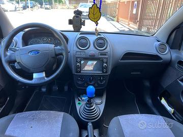 Ford Fiesta 5p 1.2 Ghia 2007