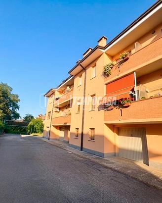 TRILOCALE CON BOX AUTO