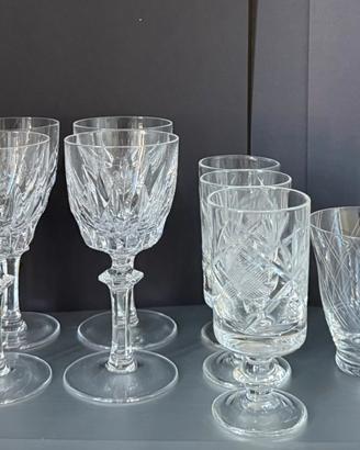 Set 24 calici tutti diversi incisi ‘20/‘30/‘50