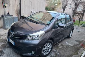 Toyota Yaris Lounge 2012