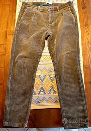 Pantaloni in fustagno Fred Mello