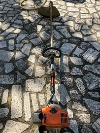 Decespugliatore a scoppio Stihl 130