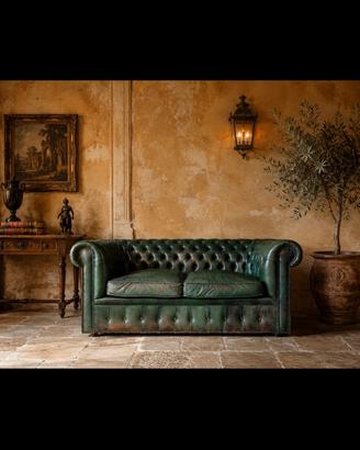 Divano chesterfield due posti vintage verde 