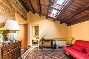 3 vani 82 mq Ristrutturato e Arredato in Via N. Ga