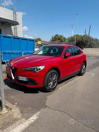 Alfa Romeo Stelvio 2.2 160 CV anno 2020