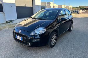Fiat Punto 1.2 8V Street - 2018