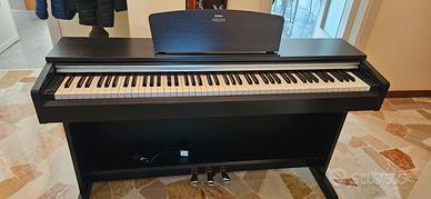 Pianoforte YAMAHA Arius