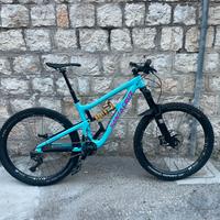 Santa cruz nomad C