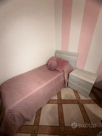 Letto singolo + comodino