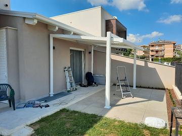 PERGOLA BIOCLIMATICA ADDOSSATA NATERIAL ODYSSEA 31