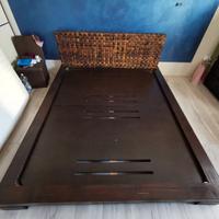 Letto orientale in legno massiccio